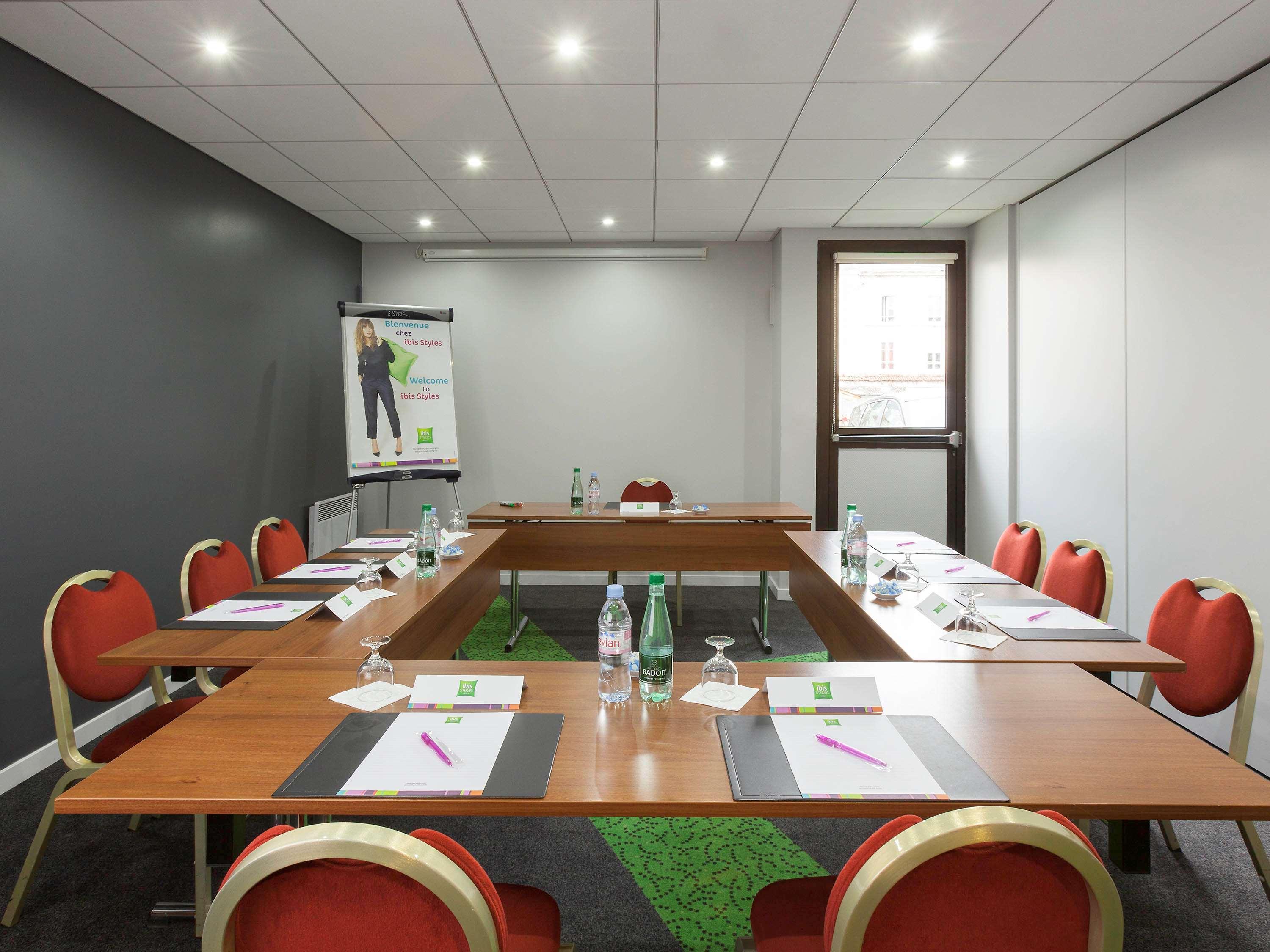 Ibis Styles Centre 3*